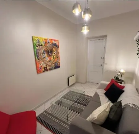 Appartement In Mc Center, 5min Walk To Casino & The Port And 1min From Underground Train Station *